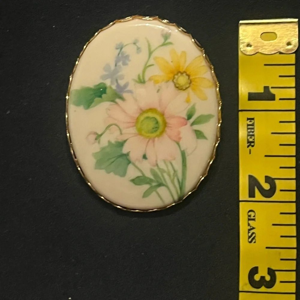 Vintage Gold Tone Oval Brooch with Colorful Wildflowers Hallmark